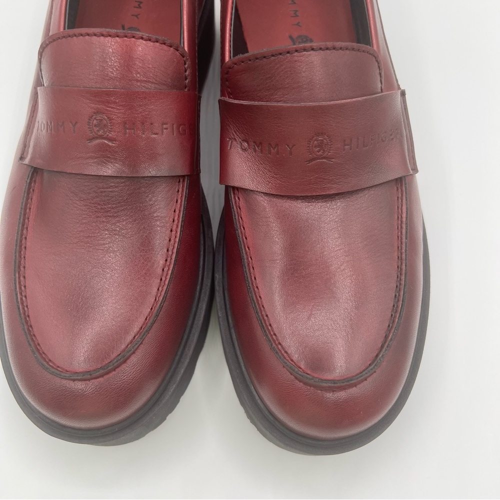 Tommy Hilfiger Unisex Burgundy Lab Leather Slip-On Lug Sole Casual Loafers SZ 10 - Picture 6 of 16